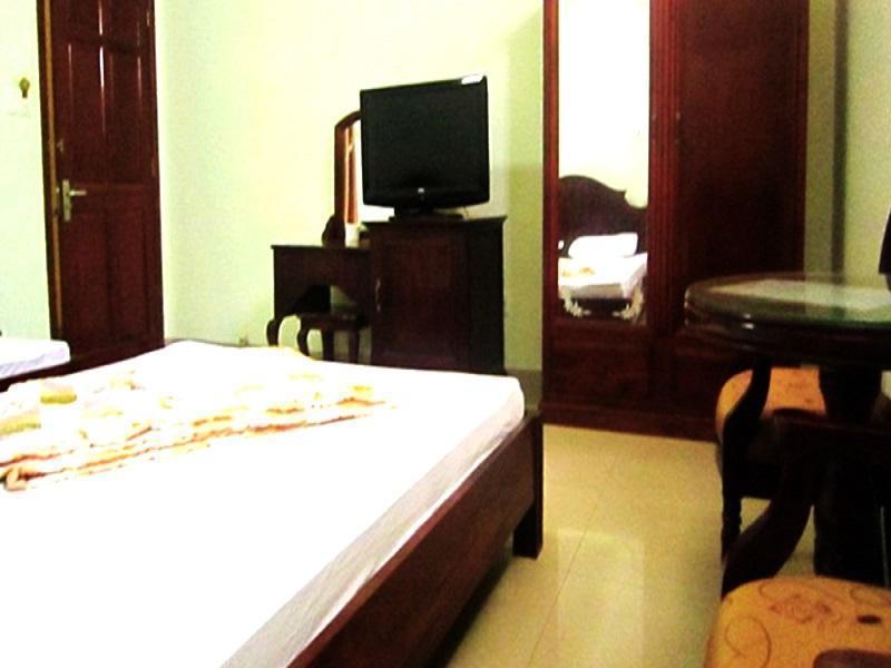 Hoang Tay 2 Hotel Хошимин Экстерьер фото